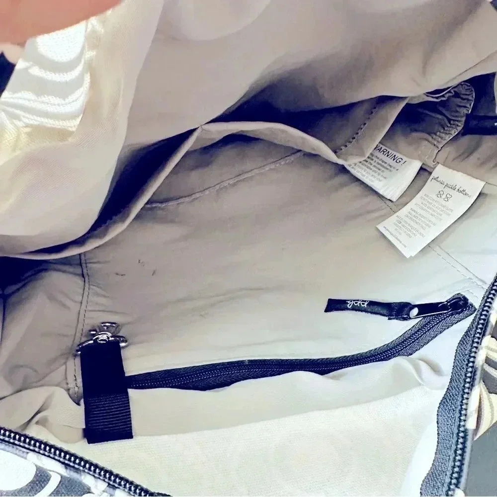 Petunia Pickle Bottom Evening In Islington Boxy Diaper Bag W Crossbody/Wristlet